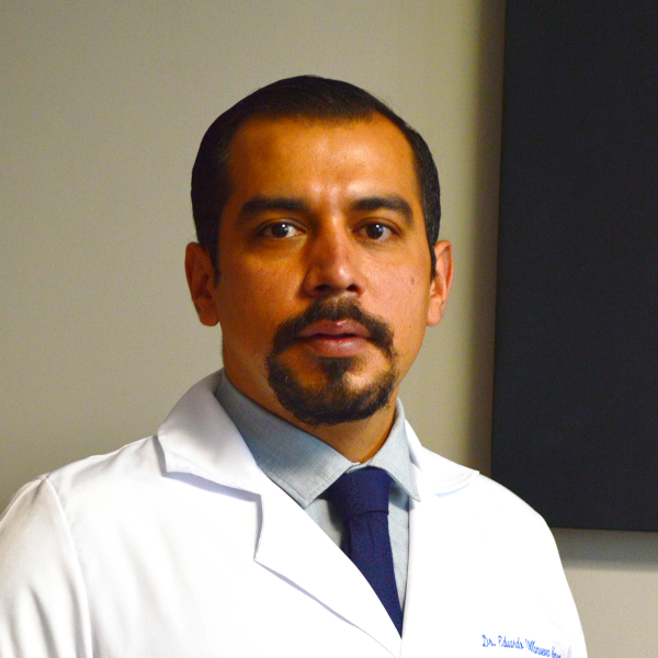 Dr Eduardo Villanueva Manzo